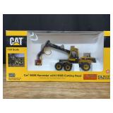 1/50 Caterpillar 580B Harvester NIB Norscot