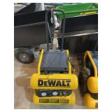 DeWalt D55154 Electric 4 Gallon Dolly-Style Stacked Tank Air Compressor