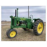 John Deere Unstyled Model G Row Crop