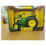 1/16 John Deere 830 NIB Ertl
