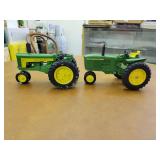 (2) 1/16 John Deere 630 + 3020 Ertl