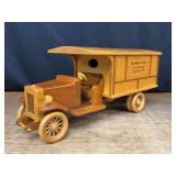 Das Woodwerk Haus Models, Farm Toys, & More