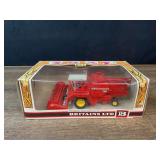 1/32 MF 760 Combine NIB Britains