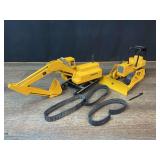 (2) 1/16 John Deere 450 Crawler + Excavator