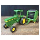 (2) 1/16 John Deere 4430 + Round Baler Ertl