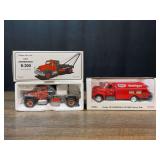 (2) 1/34 International Trucks NIB 1st Gear