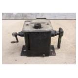 Madison-Kipp Manufacturing Company oiler