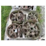 Pallet with Flat Belt Pulleys