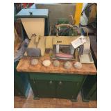 Lapidary Grinding and Polishing Station with Water Reservoir