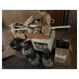 Collection of Assorted Residential and Security Lighting Fixtures