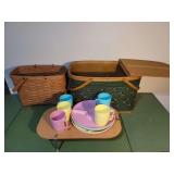 Woven Picnic Baskets with Plastic Tableware Set