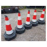 (25) High-Visibility Traffic Safety Cones 28" Tall