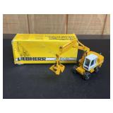 1/50 Liebherr 912 Wheeled Excavator NIB Conrad
