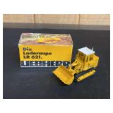 1/50 Liebherr 621 Crawler Loader NIB Conrad
