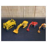 (4) Excavators + Straddle Carrier