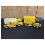(2) 1/50 Caterpillar Scraper + Grader NIB NZG