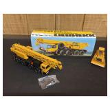 (2) 1/550 Liebherr Crane + Crawler