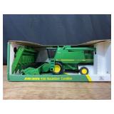 1/28 John Deere 9510 Combine NIB Ertl