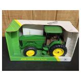 1/16 John Deere 8300 NIB Ertl