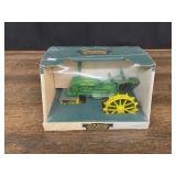 1/16 John Deere GP NIB Ertl