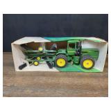 1/16 John Deere 8650 + Disk Set NIB Ertl