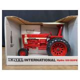 1/16 IH Hydro 100 Special Edition NIB Ertl