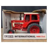 1/16 IH 1466 NIB Ertl