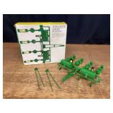 1/16 John Deere 494 Corn Planter NIB Ertl
