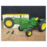 1/16 John Deere 5020 NIB Ertl