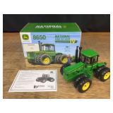 1/32 John Deere 8650 2016 NFTS NIB Ertl