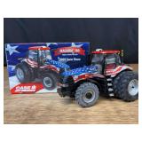 1/32 Case-IH Magnum 180 Stars & Stripes 2009 Farm Show NIB Ertl