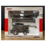 1/32 Case-IH 9230 Combine Prestige Gun Metal NIB Ertl