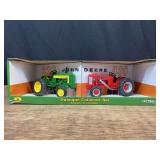 1/16 John Deere 330 + 430 Dubuque Set NIB Ertl