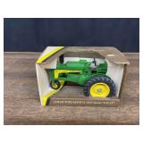 1/16 John Deere 630LP Collector NIB Ertl
