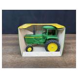 1/16 John Deere 4430 Slick Box NIB Ertl