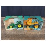 (2) 1/16 John Deere LA + LI NIB SC