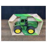 1/16 John Deere 8650 Collector NIB Ertl