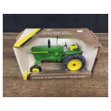 1/16 John Deere 3010 Collector NIB Ertl