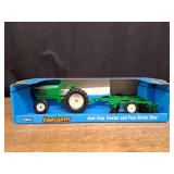 1/16 Farm Country Tractor + Disc Set NIB Ertl