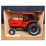 1/16 IH 5088 NIB Ertl
