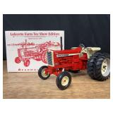 1/16 Farmall 1206 1996 Lafayette NIB Ertl