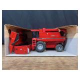 1/32 Case-IH 1680 Combine NIB Ertl