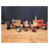 (3) 1/16 Farmall 560 + 404 Ertl