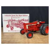 1/16 Farmall 806 1997 Lafayette NIB Ertl