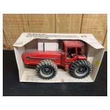 1/16 IH 6388 NIB Ertl