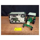 1/16 Oliver 1555 1994 NFTM NIB Ertl