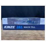 1/64 Kinze 261 Mach Till NIB SC