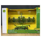 1/64 John Deere 1870 Air Drill w/C850 Commodity Cart NIB Ertl