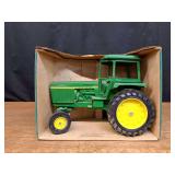 1/16 John Deere 4430 NIB Ertl