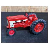 1/16 Farmall 404 Ertl